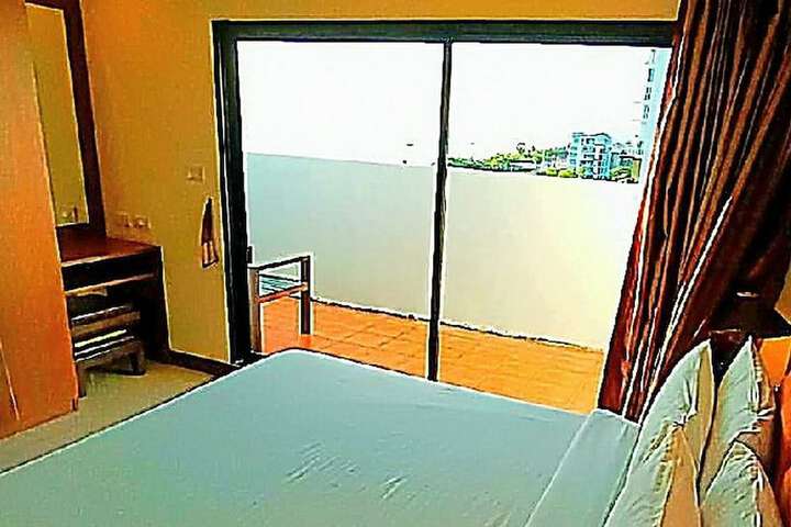 Room 29 of 192