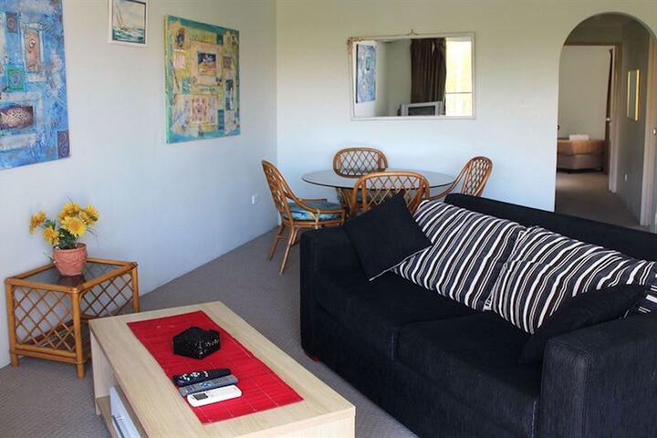 Room 10 of 25