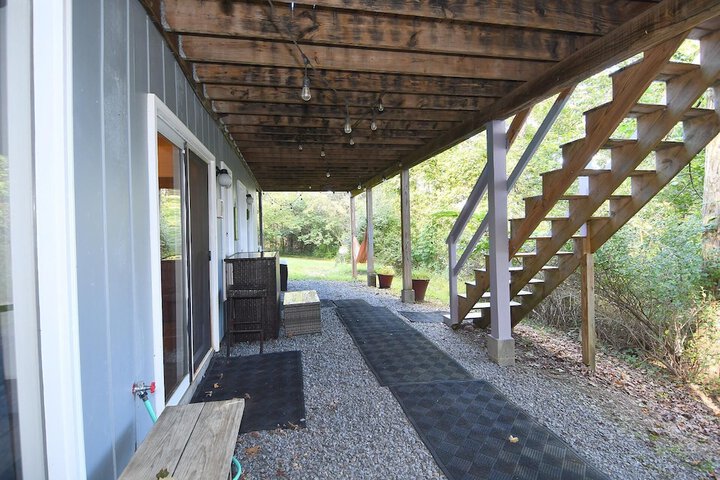 Property Grounds 37 of 46