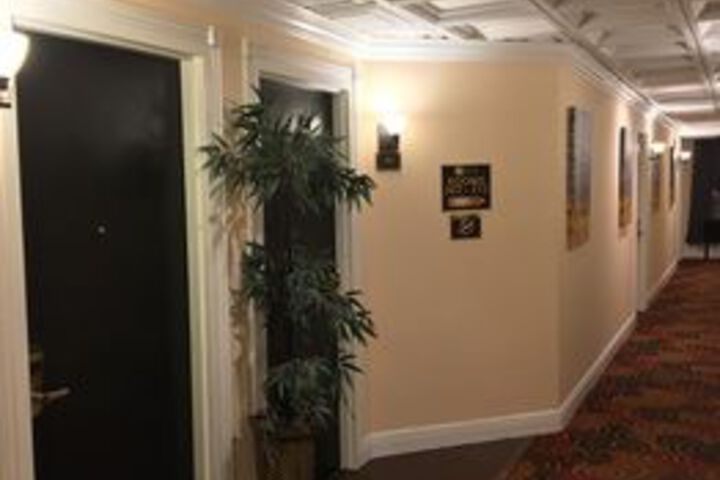 Ballroom/Hall 36 of 66