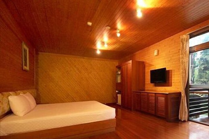 Room 16 of 42
