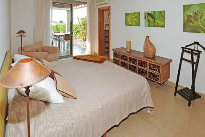 Room 2 of 15