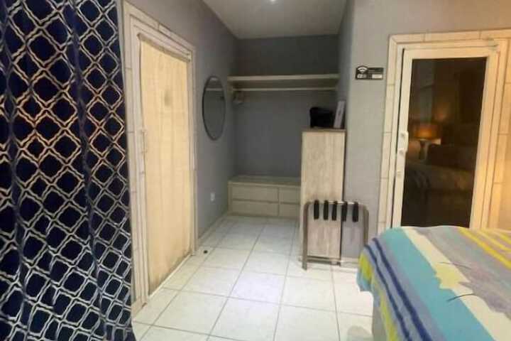 Room 17 of 107