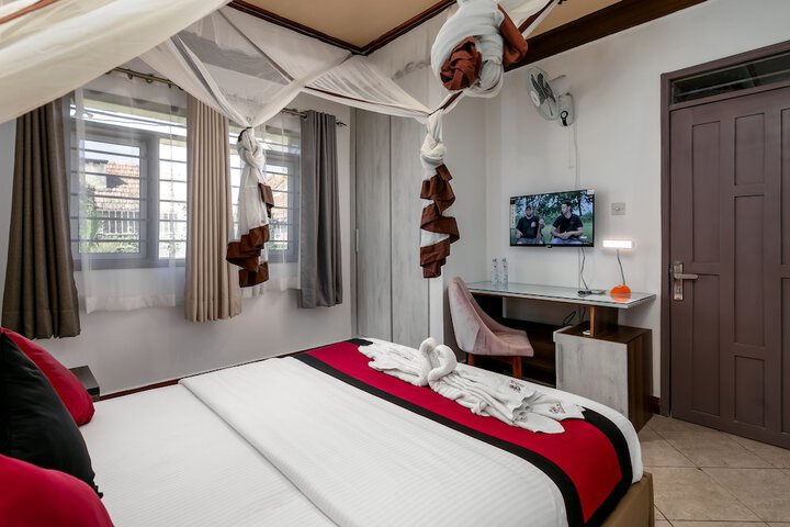 Room 10 of 72