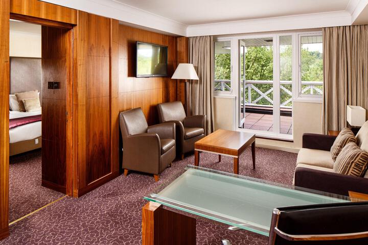 Room 125 of 299