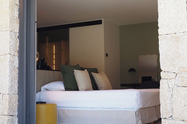 Room 51 of 217