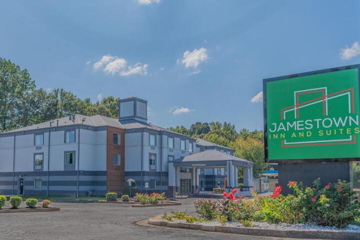 Photo of Jamestown Inn & Suites