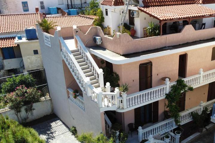 Manolis Maria Flitzani Studios