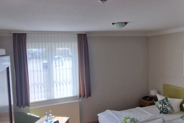 Room 5 of 24