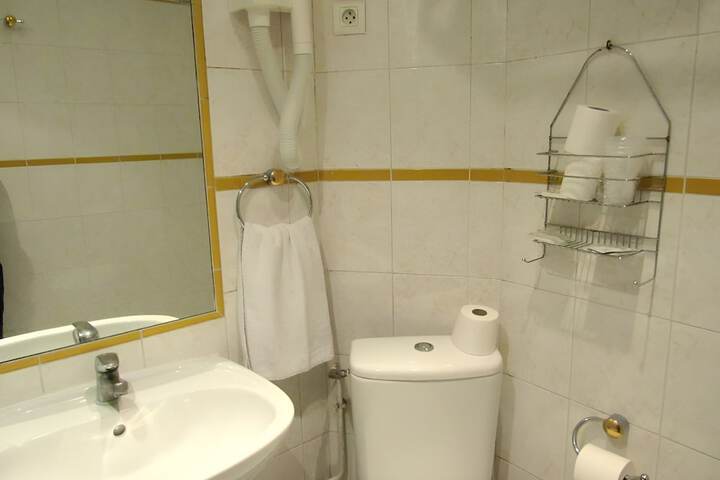 Room 19 of 25