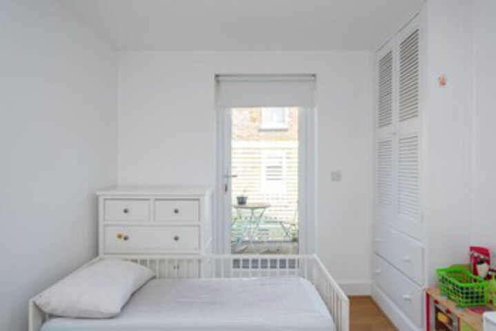 Room 12 of 22