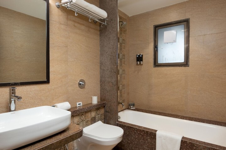 Room 40 of 52