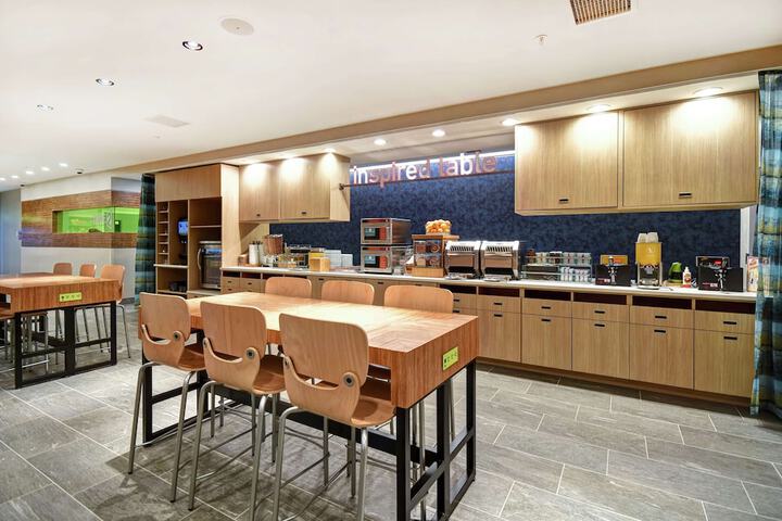 Breakfast area