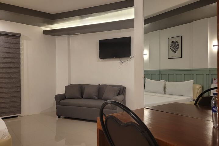 Room 7 of 15
