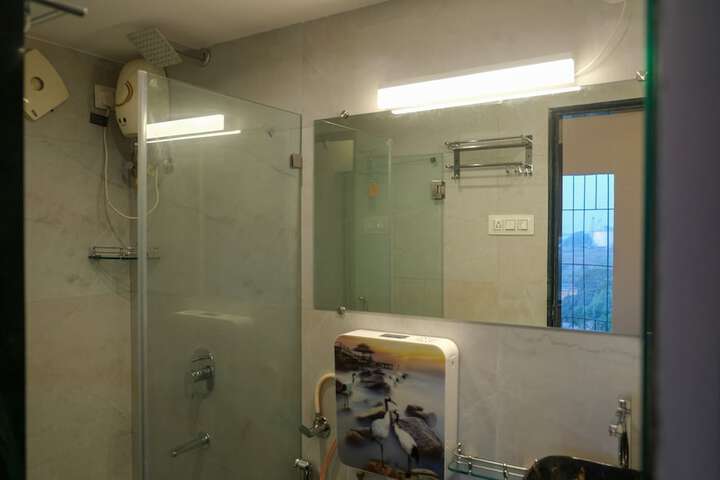 Room 16 of 23