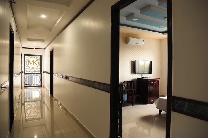 Room 7 of 26