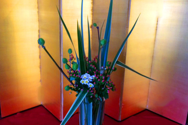 Ikebana in the museum [Mishoryu, Eiseisai, Chizuruho]