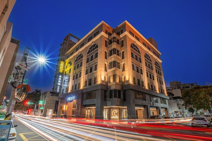 Hotel 103 of 103