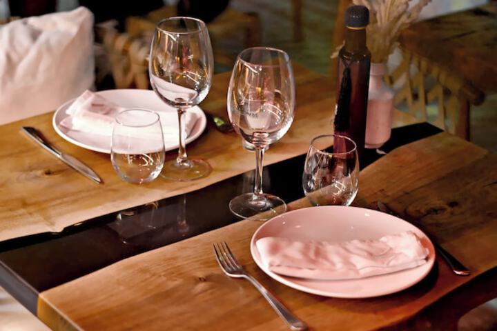 Dining 79 of 105