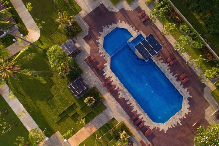 Exterior of Brits Resort Lovina