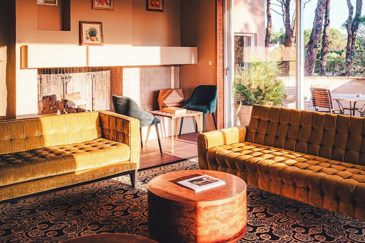 Lobby sitting area