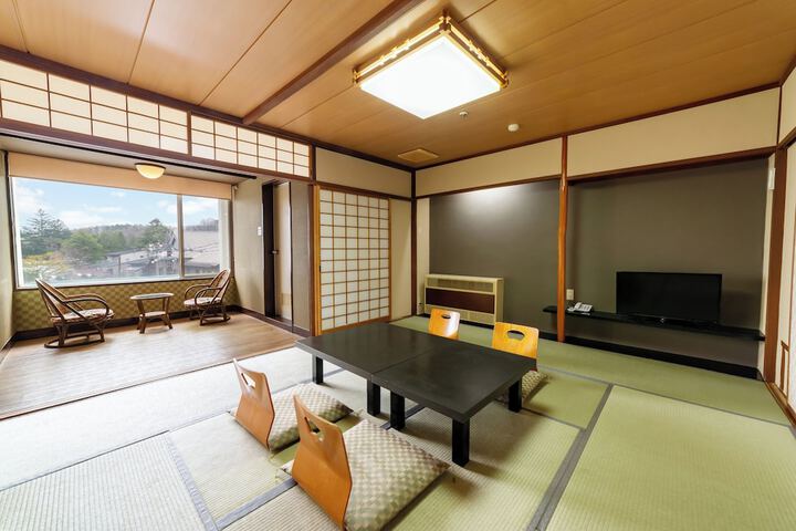 Room 14 of 45