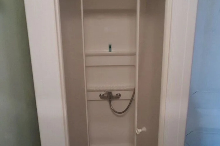 Room 8 of 14