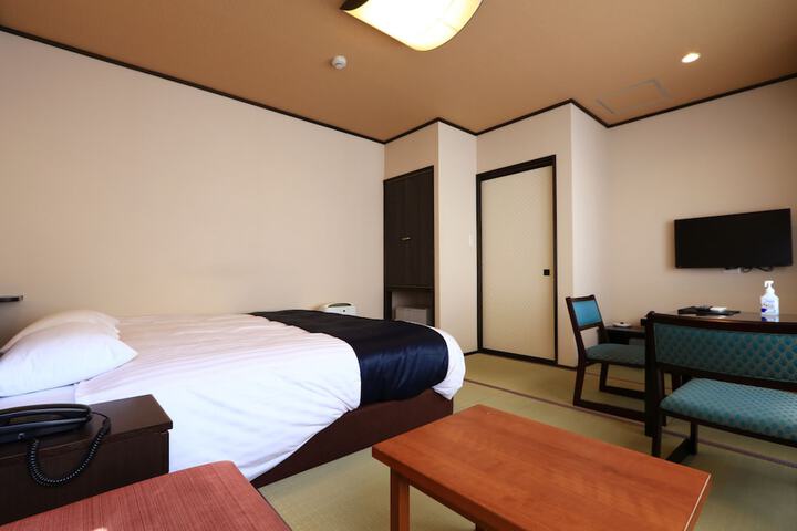 Room 14 of 155