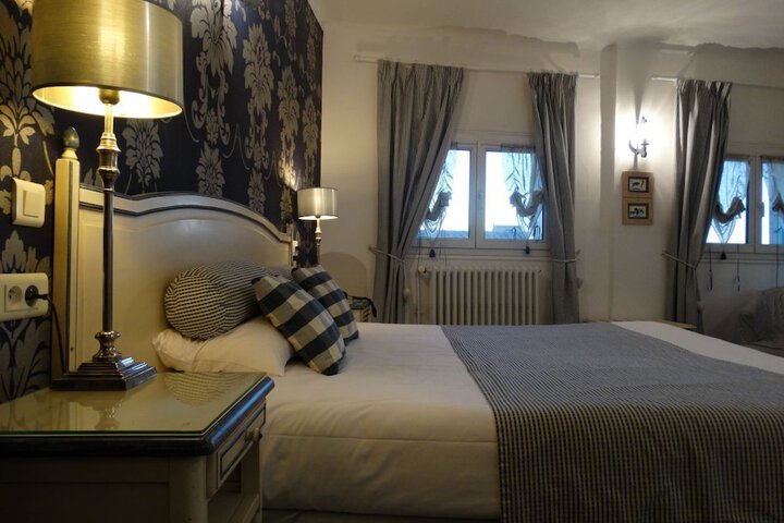 Room 11 of 65