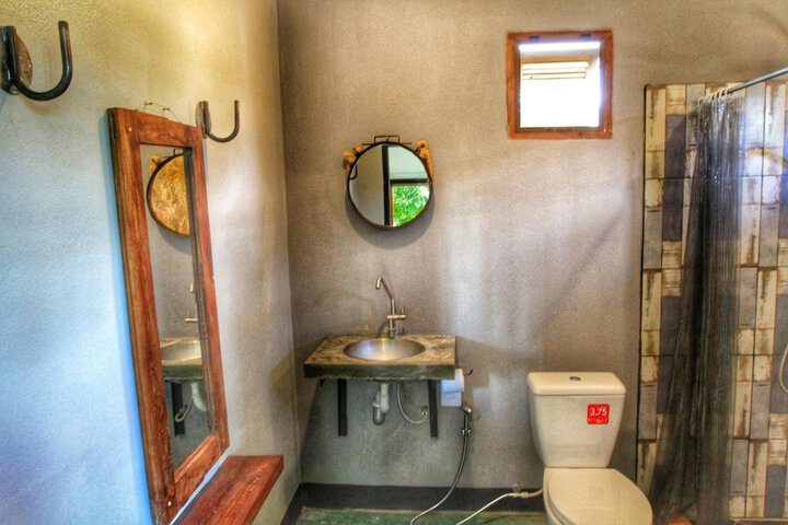 Room 14 of 49