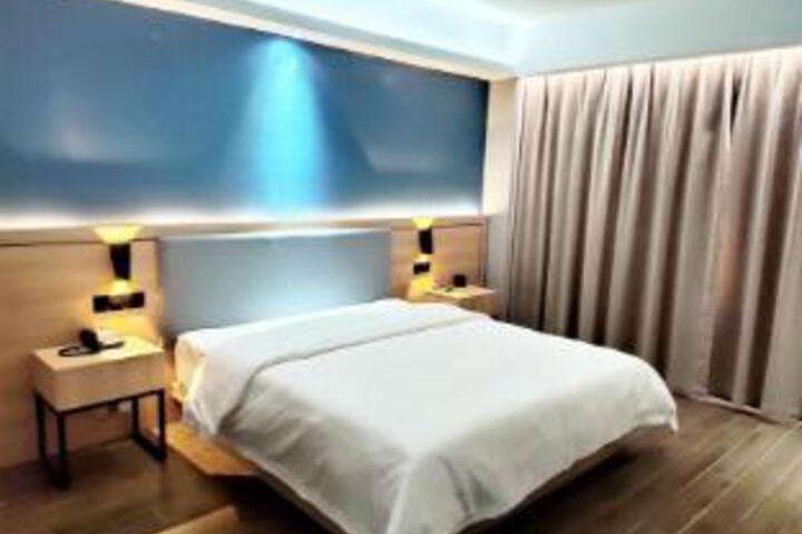 Room 21 of 23