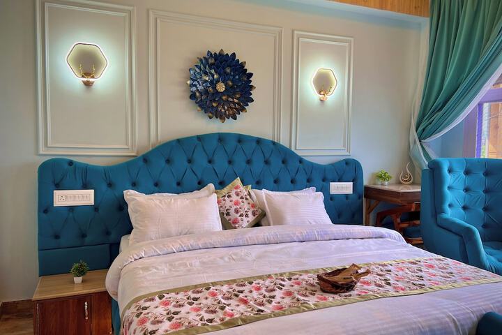 Room 11 of 26