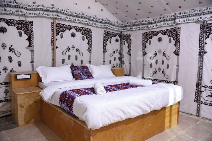 Room 6 of 39