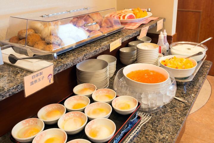 Breakfast/Coffee Service 106 of 152