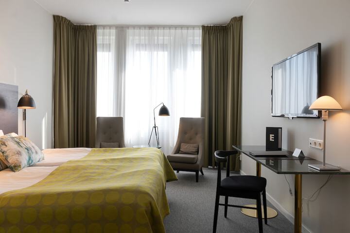 Room 14 of 68