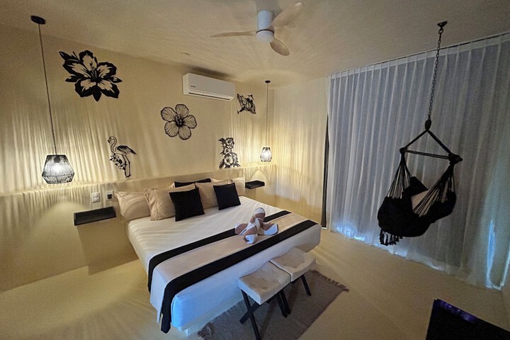 Room 156 of 321