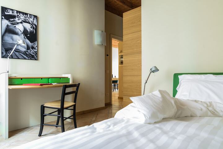 Room 14 of 92