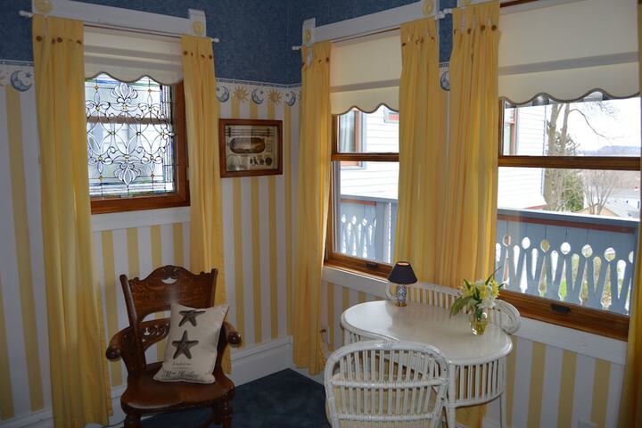 Room 6 of 69