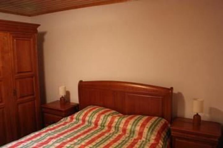 Room 4 of 14