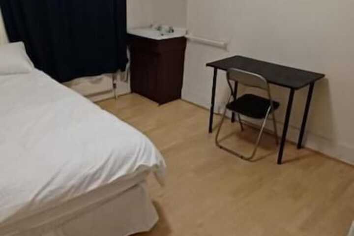 Room 8 of 64