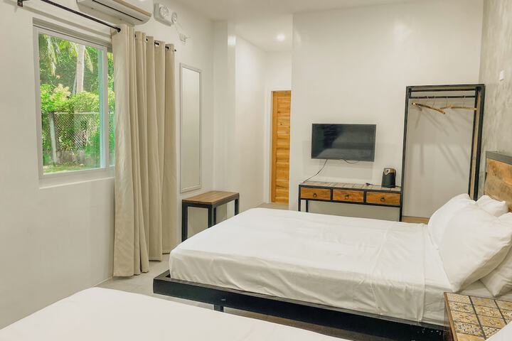 Room 7 of 30