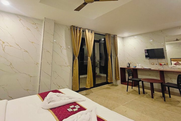 Room 19 of 83