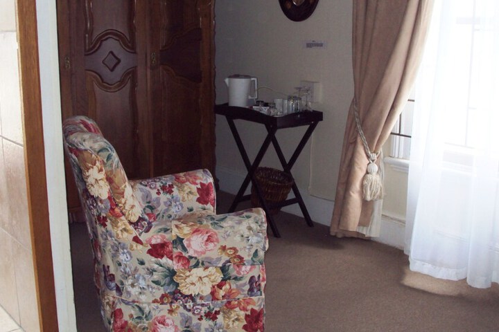 Room 103 of 198