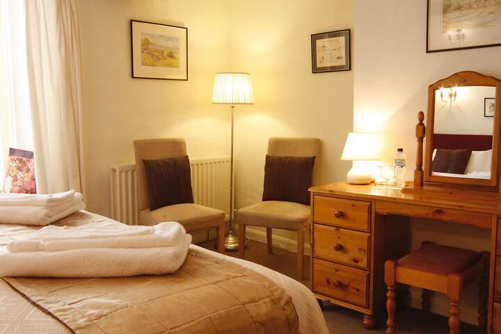Room 3 of 23