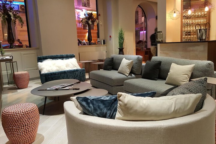 Lobby Entry