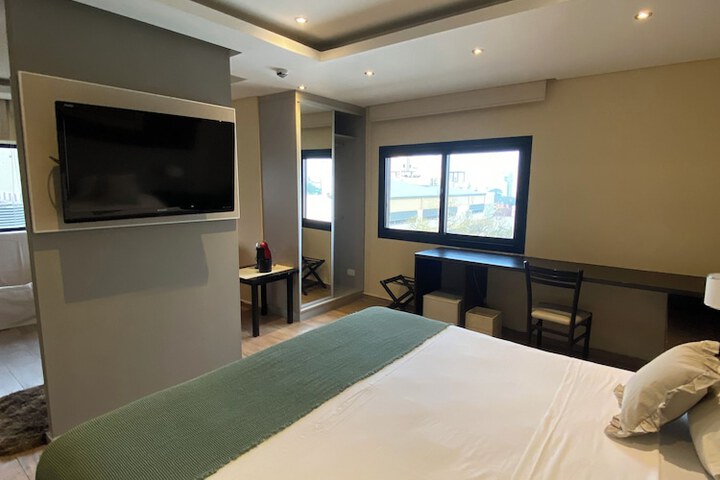 Room 5 of 21