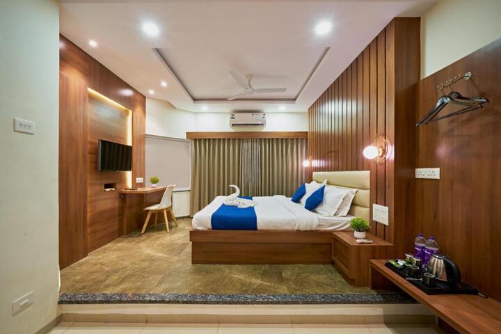 Hotel Sai Deluxe Sangli