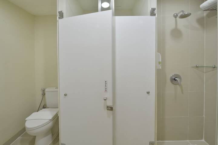 Room 5 of 27
