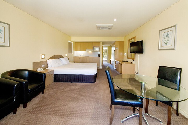 Room 65 of 122