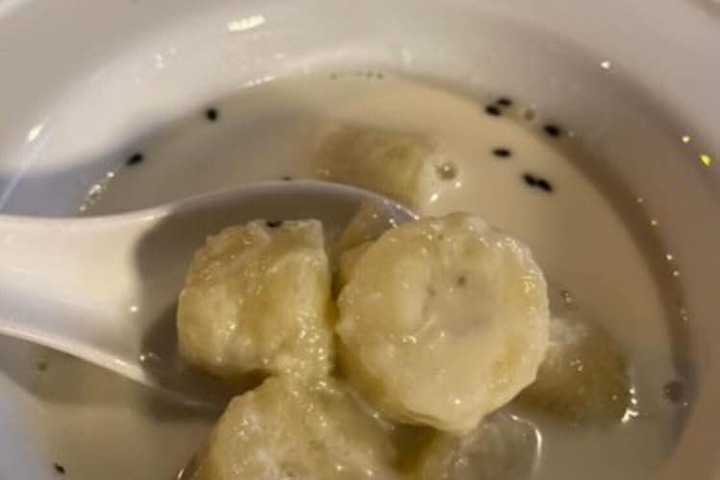 Lounge 114 of 166